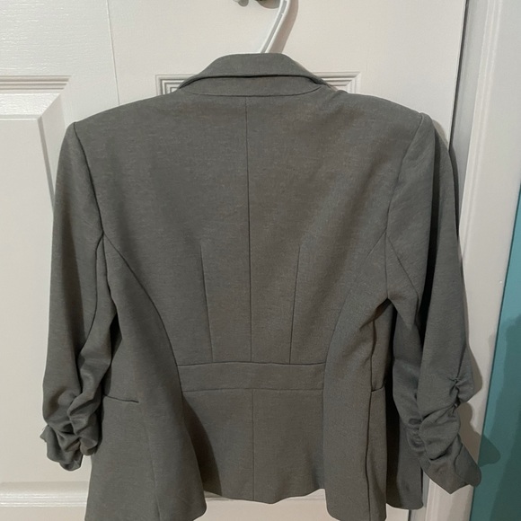 Blazer - Picture 2 of 2